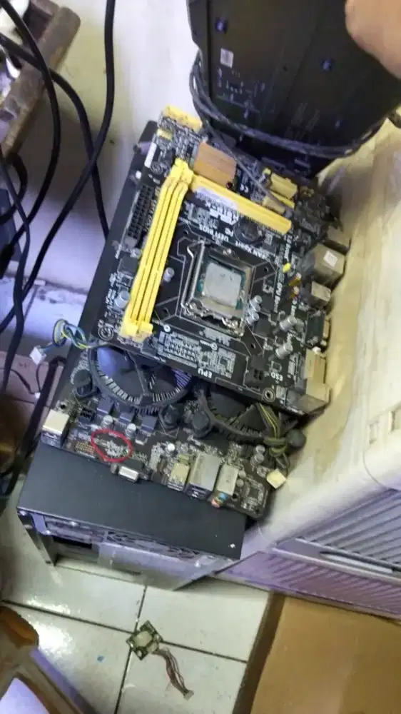 Dibeli cpu komputer rusak dll