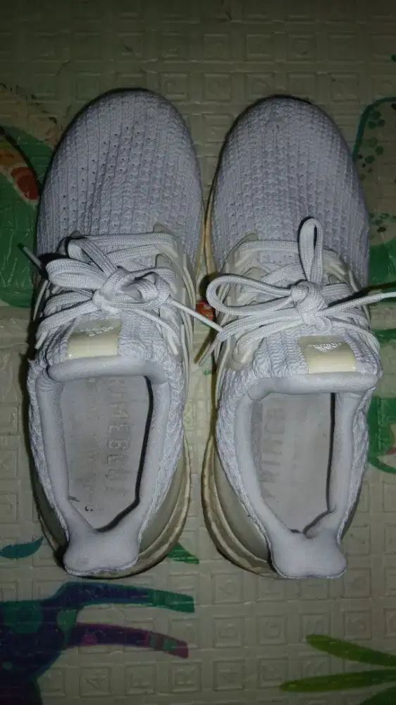 Sepatu Adidas Ultraboost Putih Original