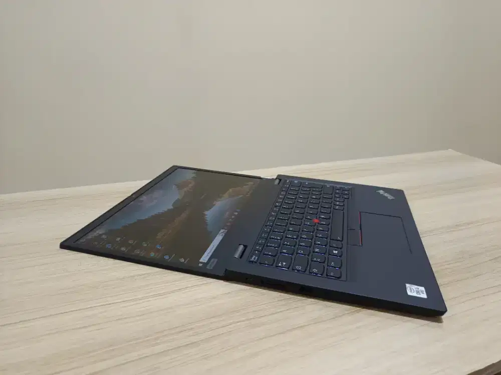 Thinkpad L13 mulus core i5-10310U ssd,ram 8gb,keyboard nyala