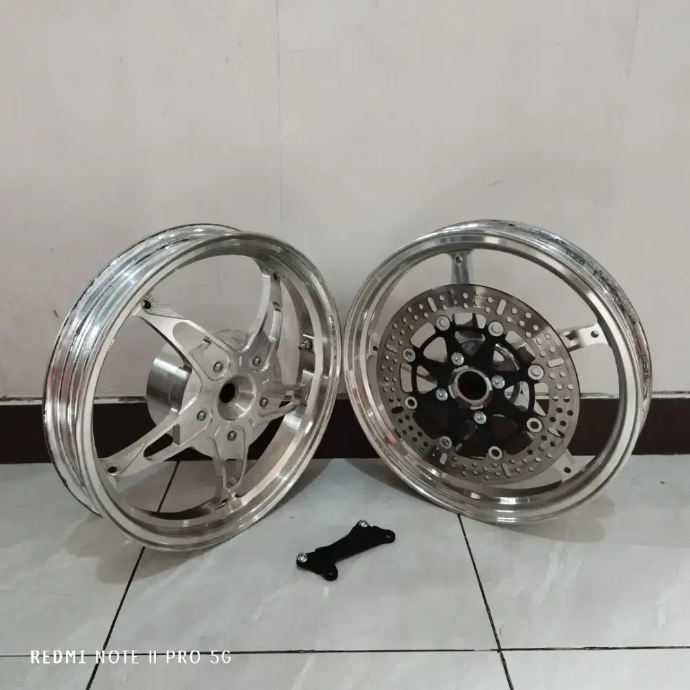 Velg VRossi Venom Capella Vario + Disk 260mm