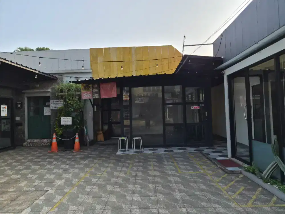 Disewakan ruangan usaha cocok untuk barbershop, toko kue, dll