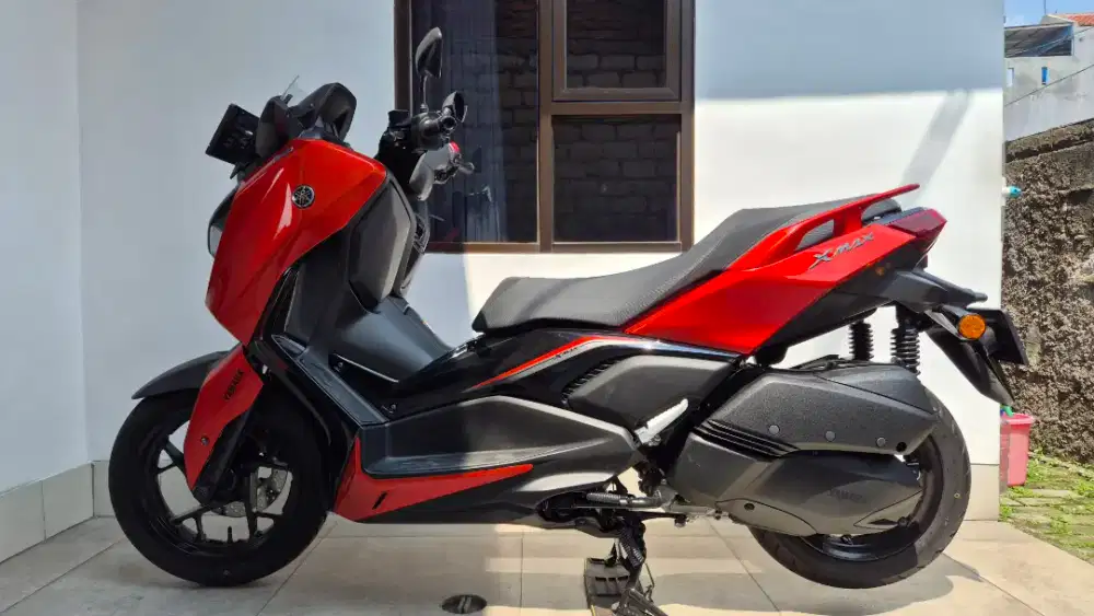 Xmax 250 cc Connected 2025 bulan 9