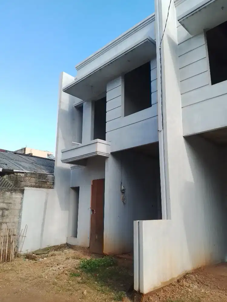 Di Jual Cepat Rumah 2 Lantai di Cipayung - 5 Menit Tol Jagorawi