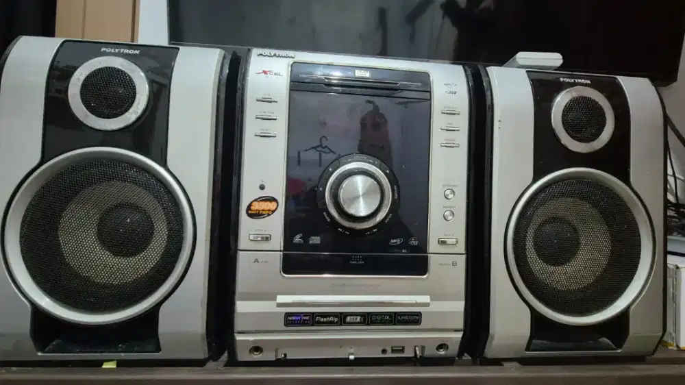 Polytron Xcel Hifi XL 2200. [1]