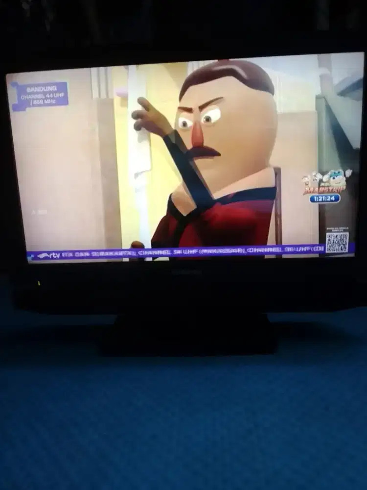 Jual sepaket tv lcd Toshiba 24 inc+stb+2 remot