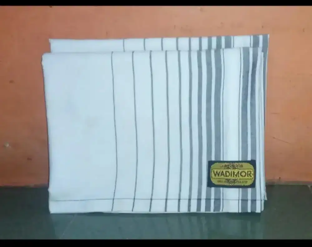 Sarung Wadimor Cantik