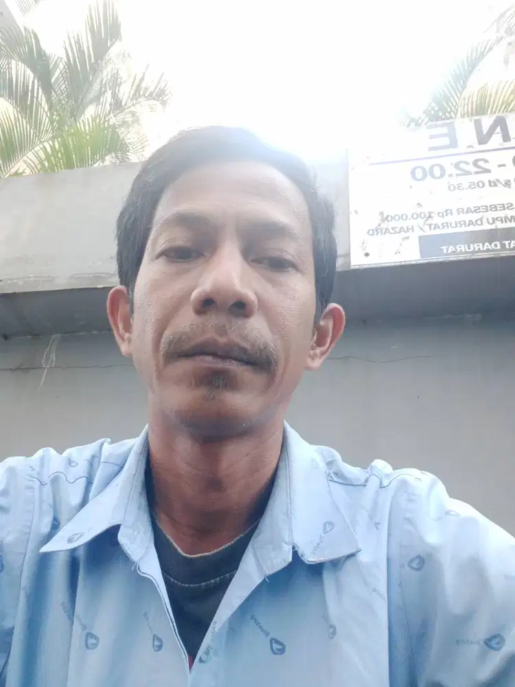 Mencari lowongan supir pribadi