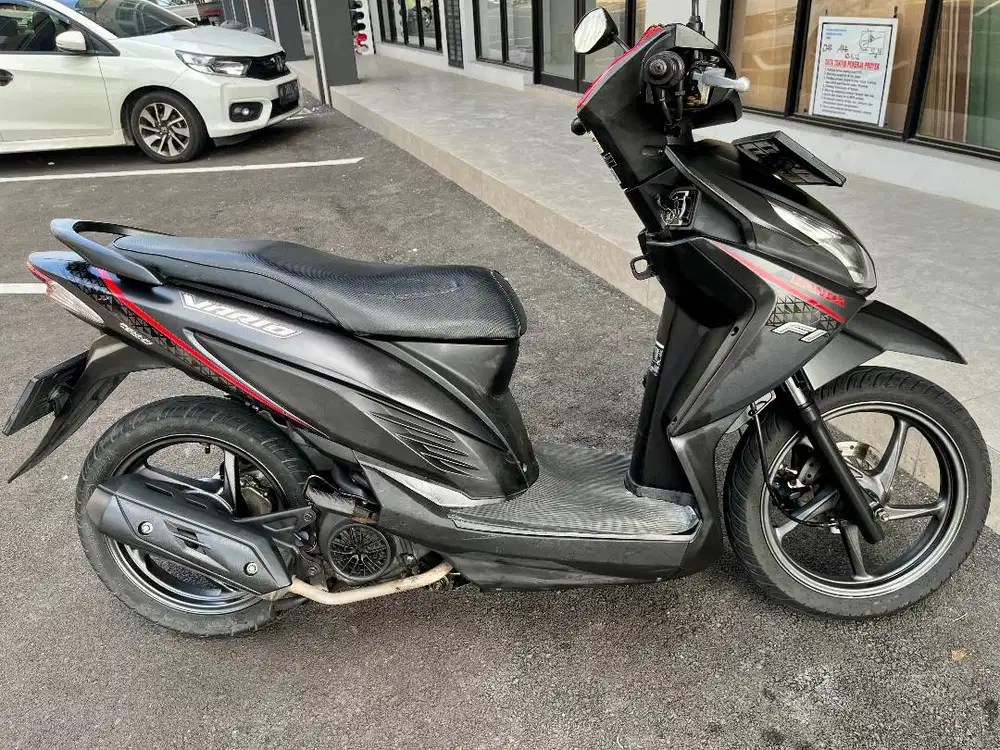 Vario 110cc FI Led 2017