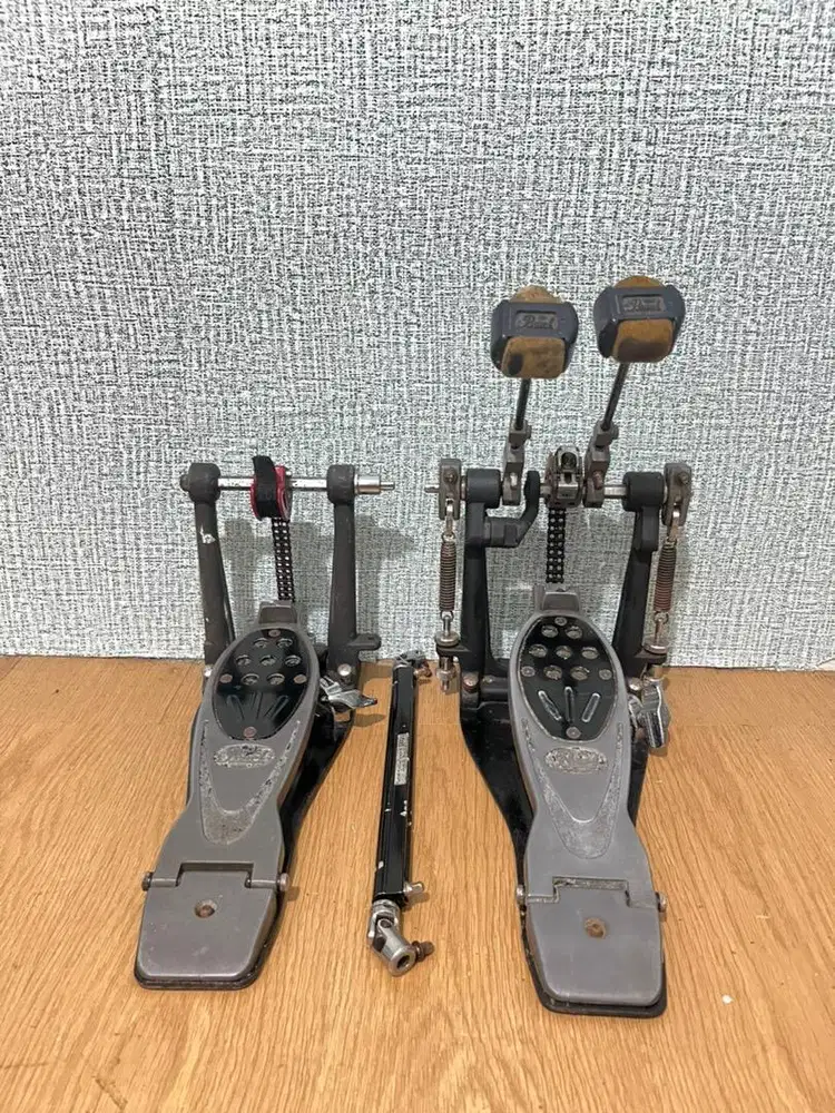 Double pedal drum pearl eliminator