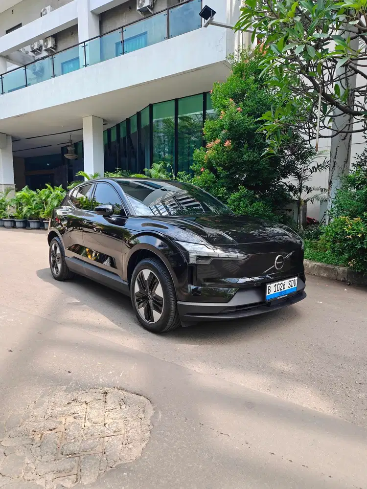 Volvo EX30 2025 Listrik
