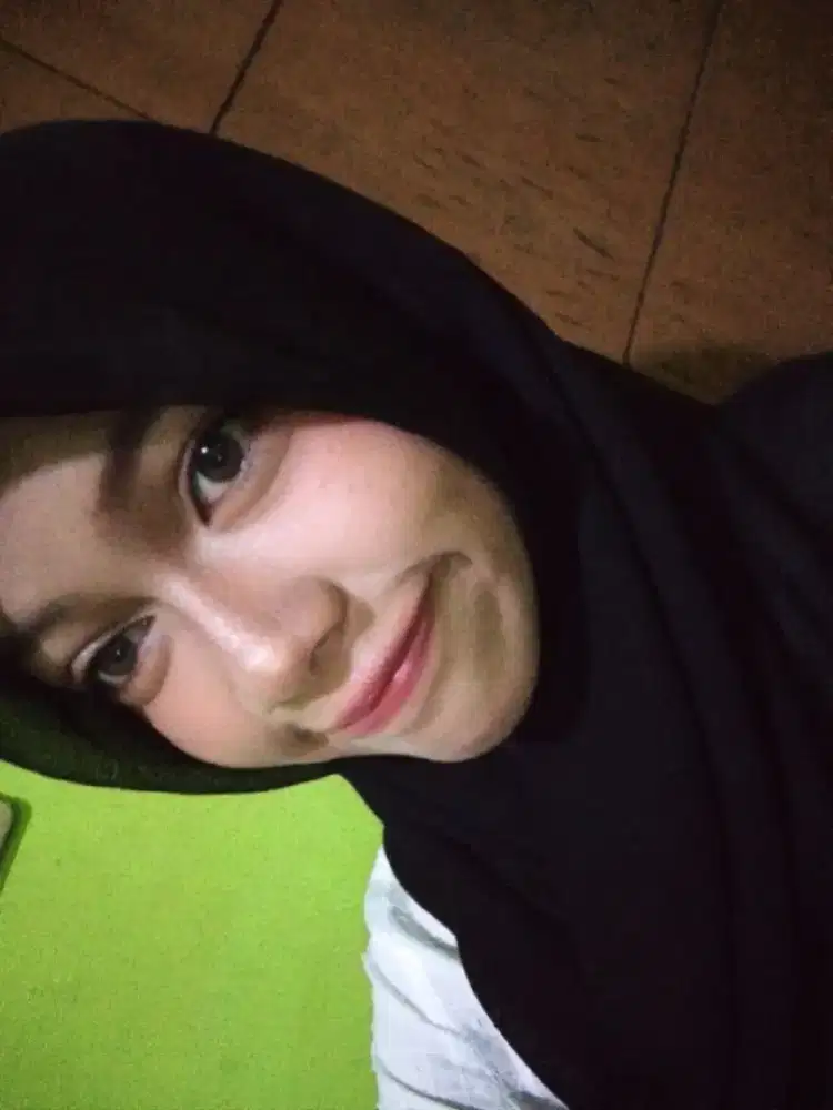 butuh loker jaga toko /officer girl baby sister