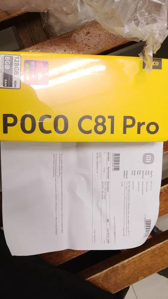 Poco masih baru dan segel