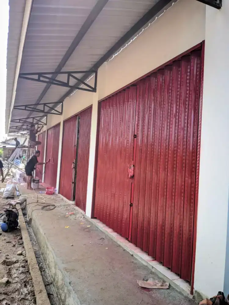 Rolling door folding gate