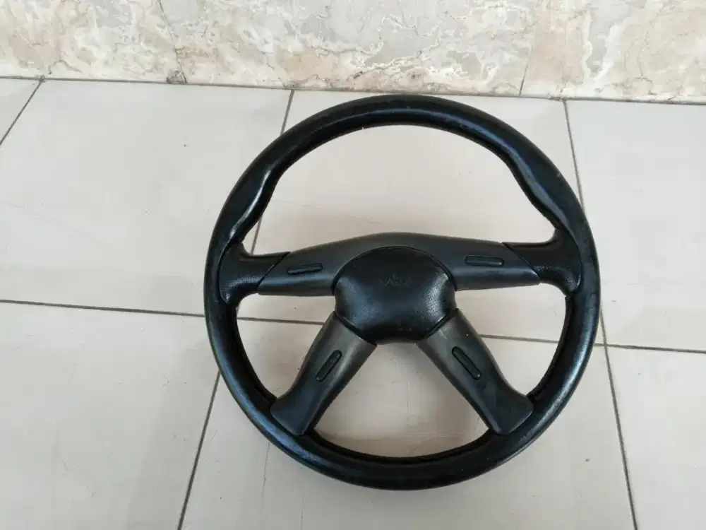 Setir mobil racing Nardi