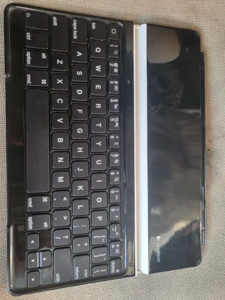 Keyboard Logitech mini Bluetooth Slim Cover for Ipad