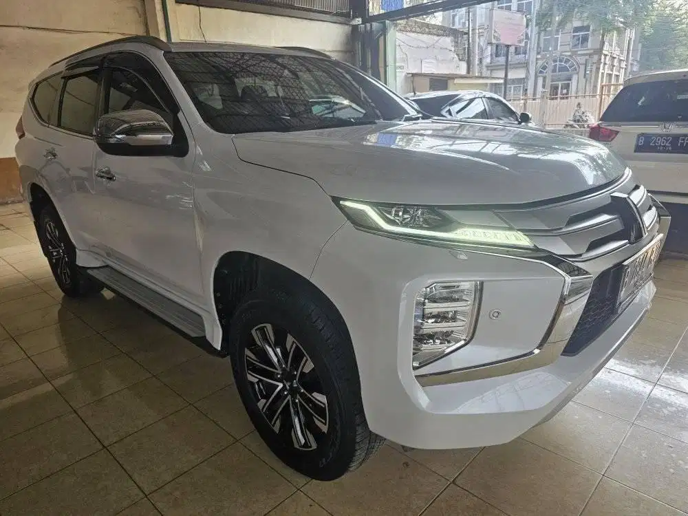 Mitsubishi Pajero Sport New Dakar 4x2 Ultimate 2022 Putih
