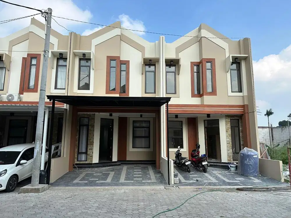 RUMAH 2 LANTAI HARGA MURAH LUAS TANAH 99 METER