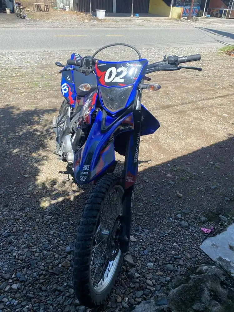 Di jual motor YAMAHA WR155