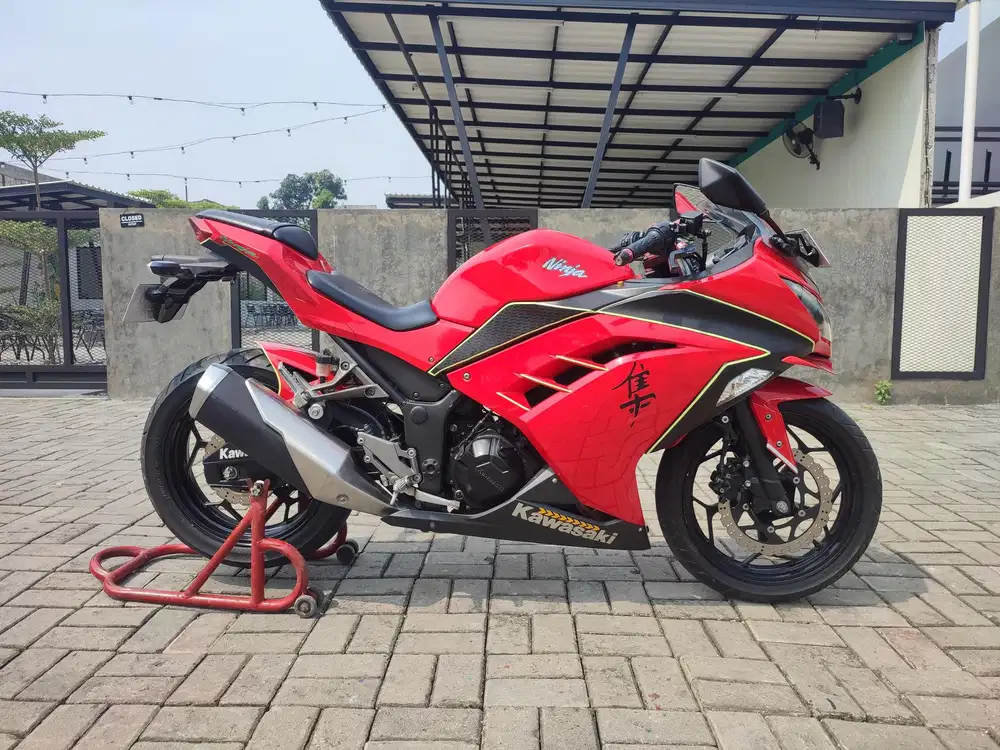 READY MOTOR NINJA 250 FI TAHUN 2014 ISTIMEWA