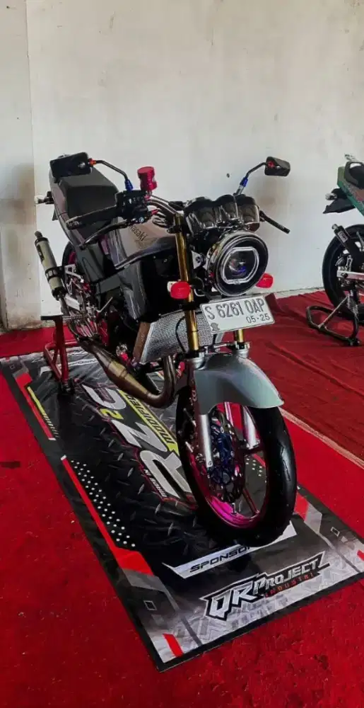 Kawasaki Ninja R up SS