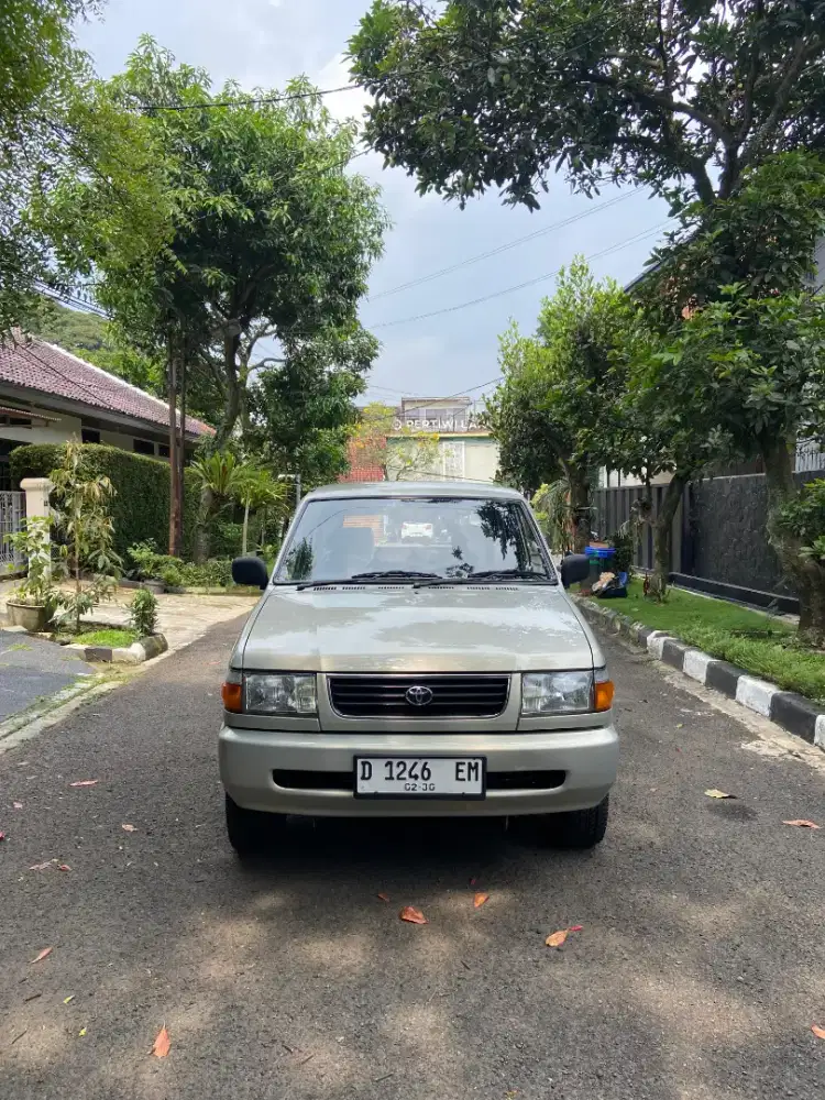 Toyota Kijang Super 70 Short 2000