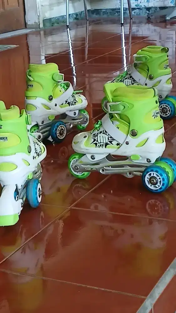Beli sepatu roda gratis pistol air