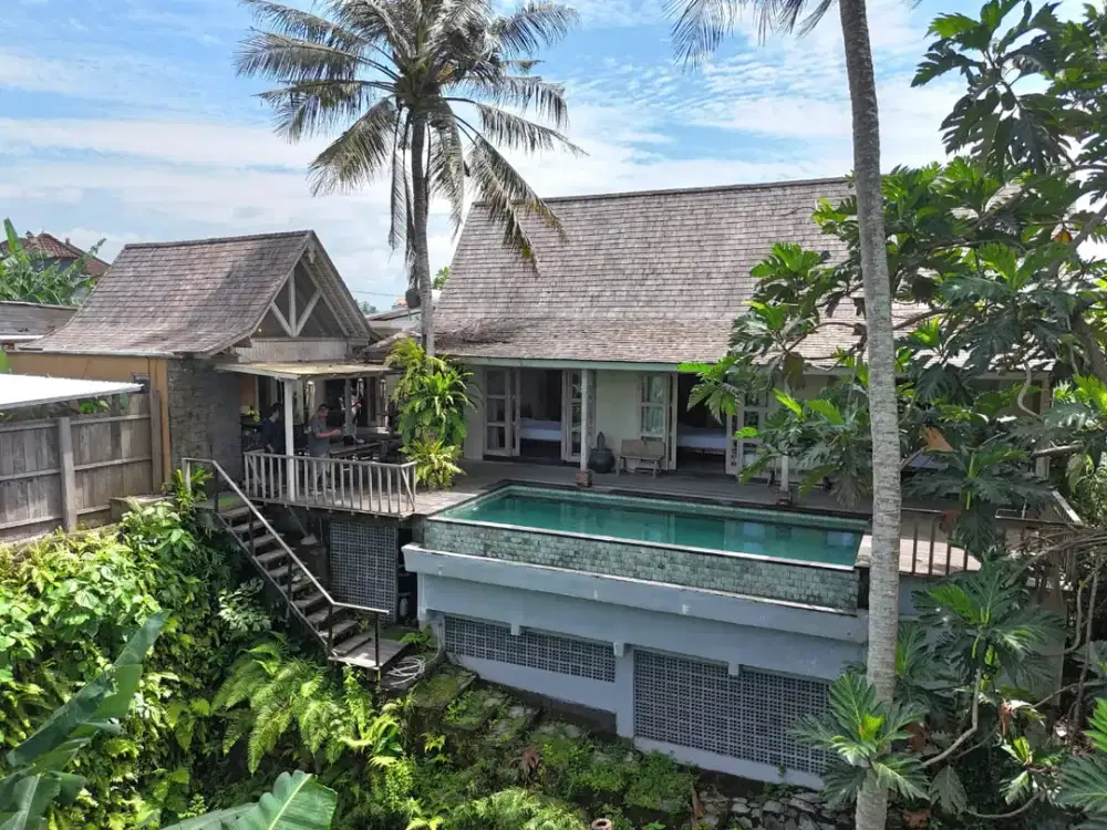 Dijual Villa Semi Furnished View Sawah Sungai Gianyar Lokasi Strategis