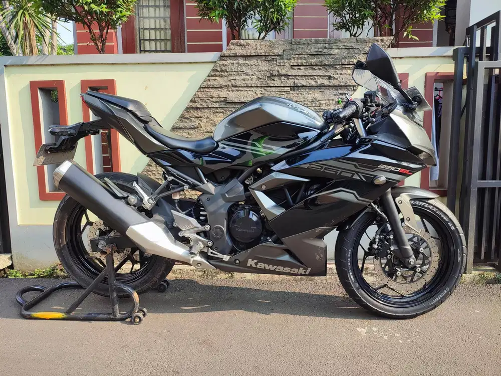 READY MOTOR NINJA MONO 250SL TAHUN 2017