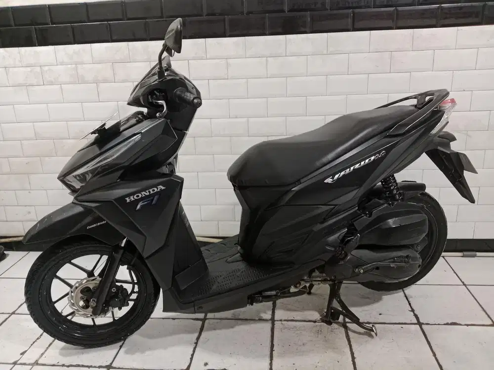 Honda vario led 150 tahun lengkap