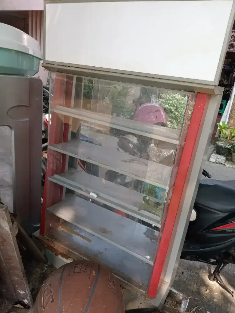 Etalase buat jualan