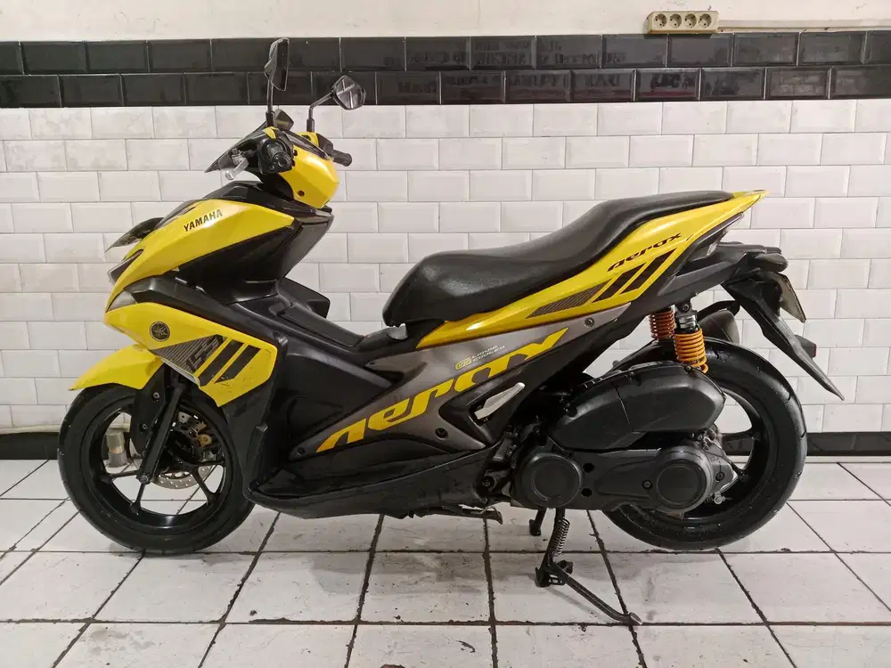 Yamaha aerox old tahun 2018 lengkap bagus