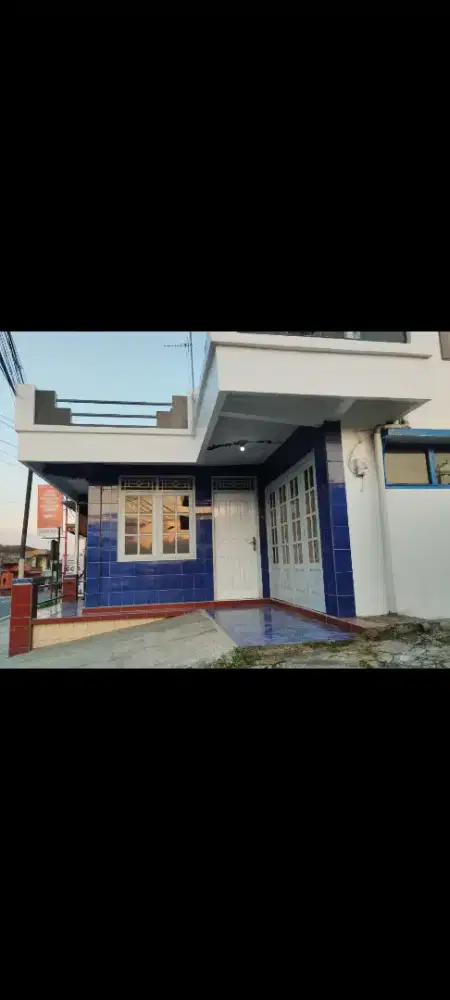Rumah tepi jalan raya kopeng
