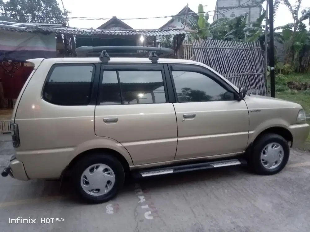 Toyota Kijang 2000 Bensin