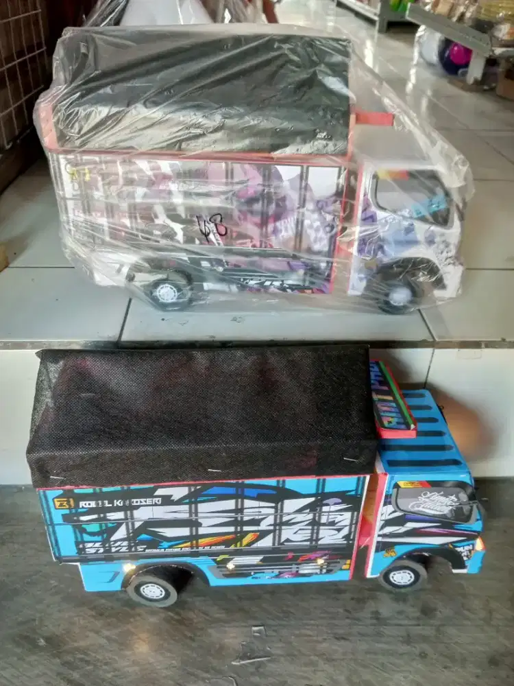 Mainan Anak Truk Oleng Kayu Kecil