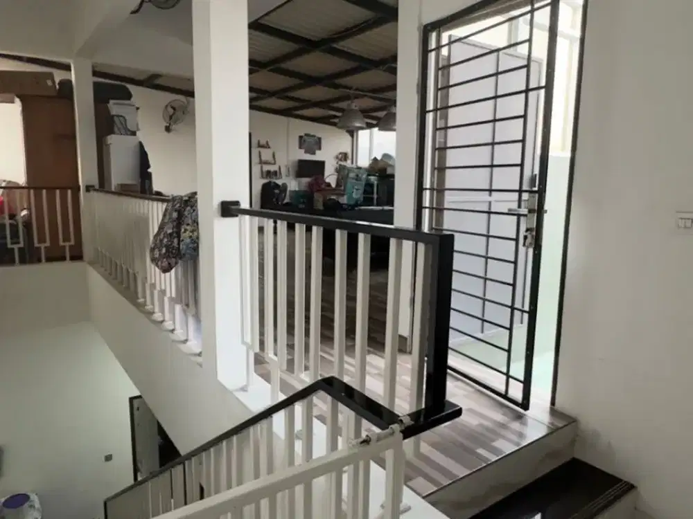 Dijual Rumah Tinggal + Kostan Kemanggisan Jakarta Barat