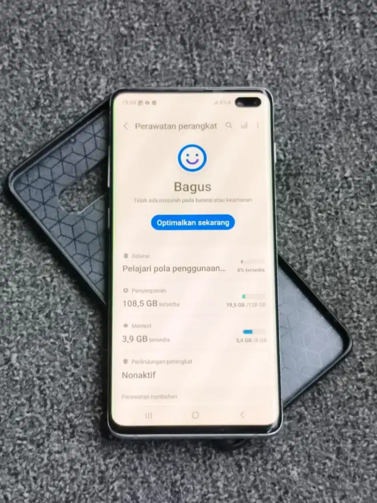Samsung s10+ 8/128