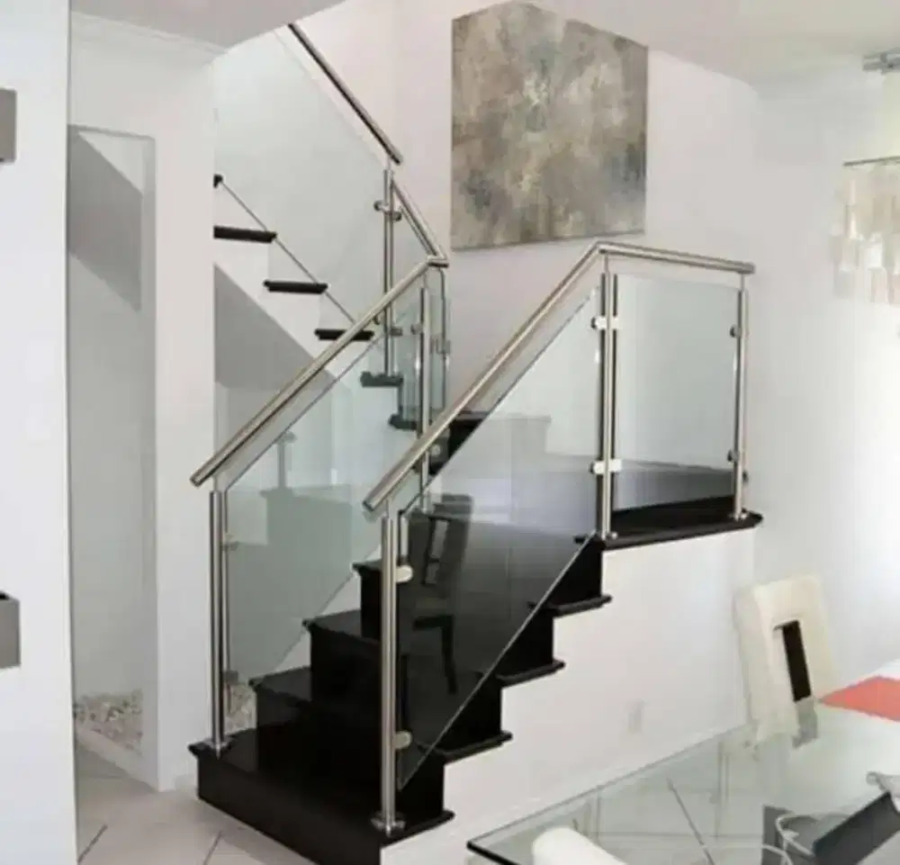 Reling tangga balkon stenlies kaca stell