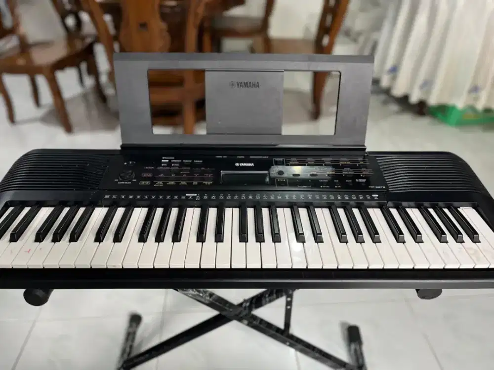 Keyboard Yamaha PSR E273