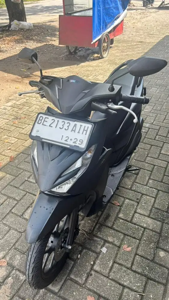 BEAT DELUXE KEYLESS 2024