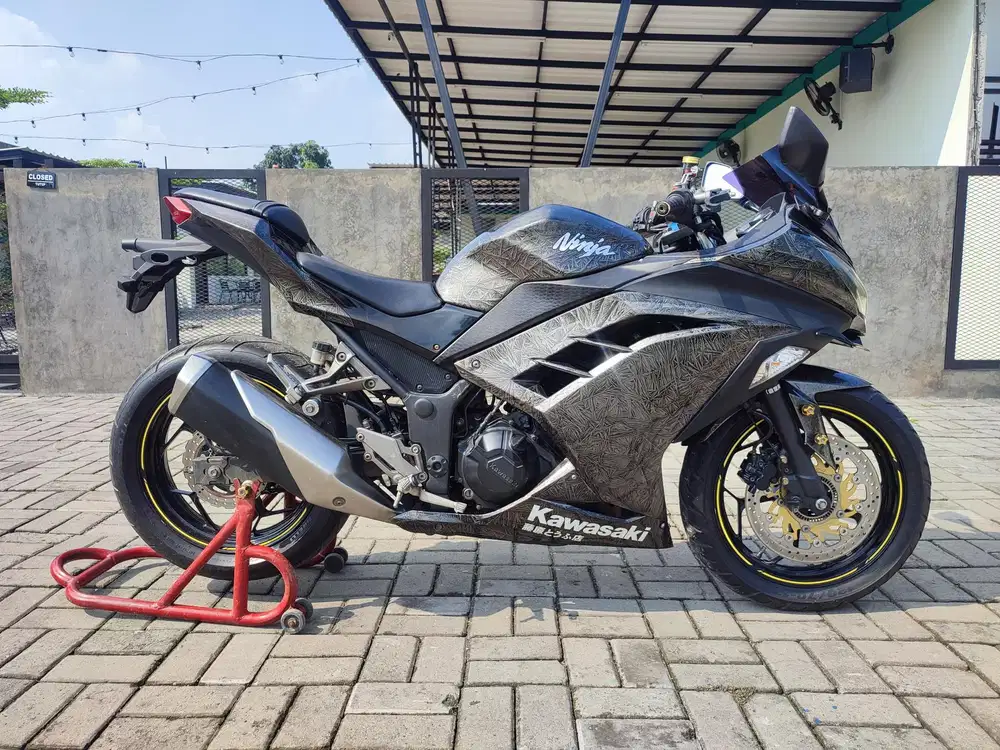 READY MOTOR NINJA 250 FI ABS SE TAHUN 2014
