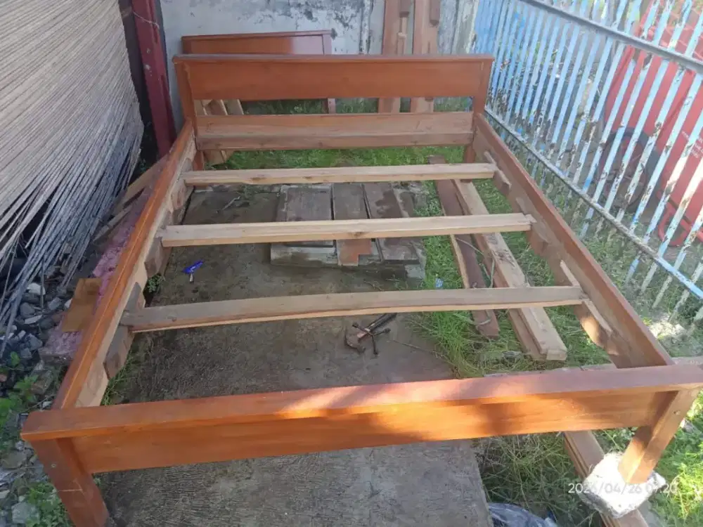 Dipan jati 160 x 200.
