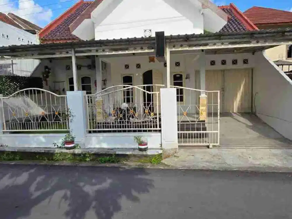 Rumah Siap Huni Di jl. Kaliurang km 10 Dekat BIAS, Kampus UGM & UII Pusat