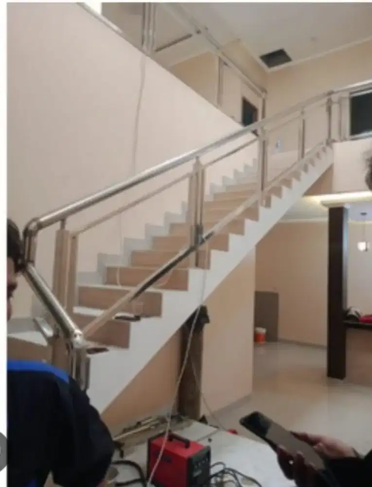 Reling tangga balkon stenlies kaca stell