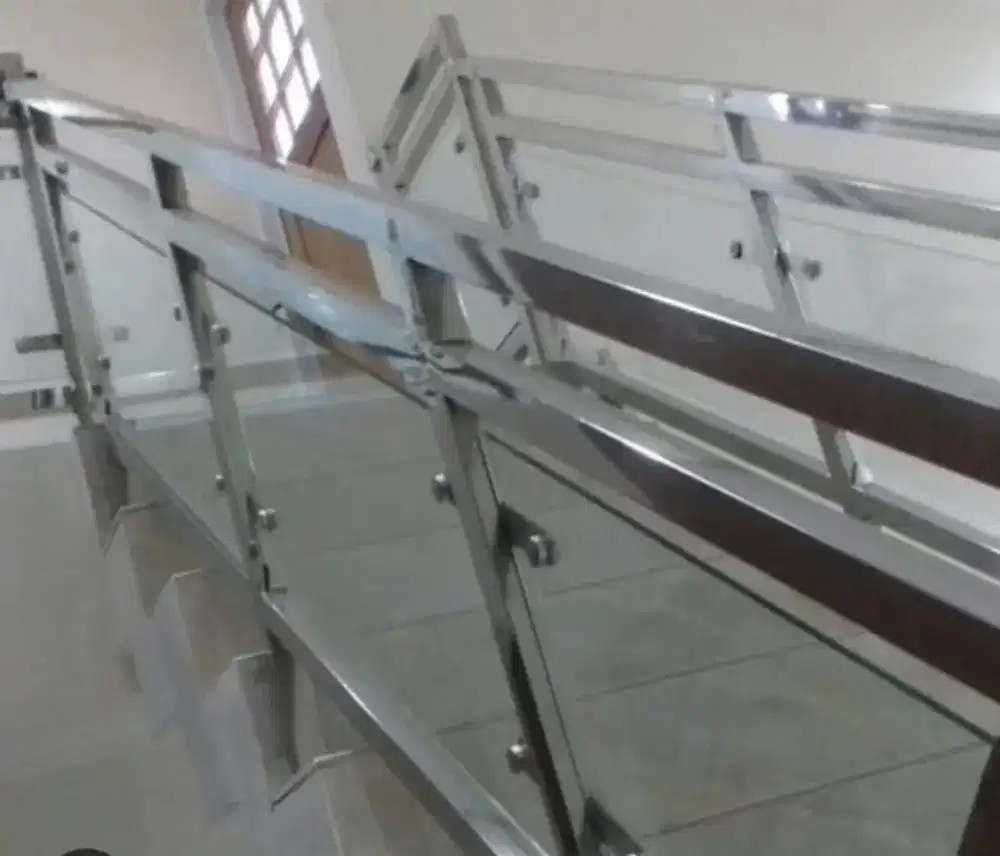 Reling tangga balkon stenlies kaca stell