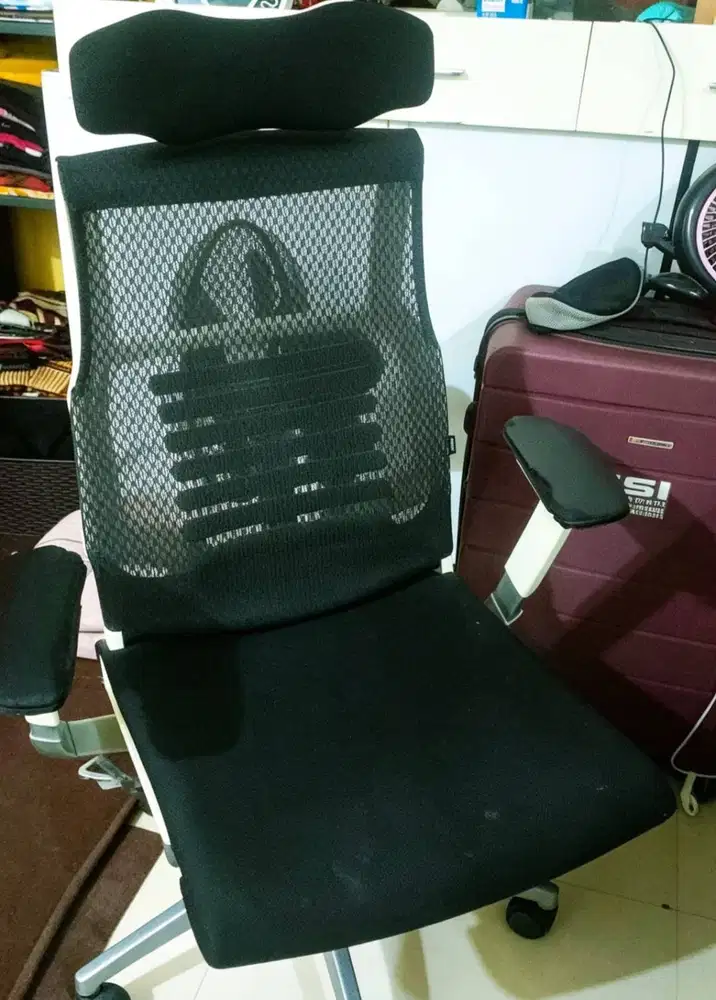 Kursi Gaming Bekas