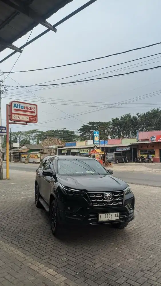 fortuner GR Sport 2023 Diesel 2.8 L odo 5 meter 125.304 KM