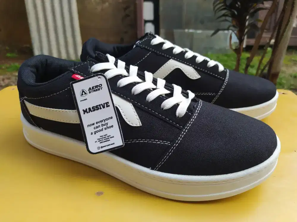 Sepatu aerostreet baru