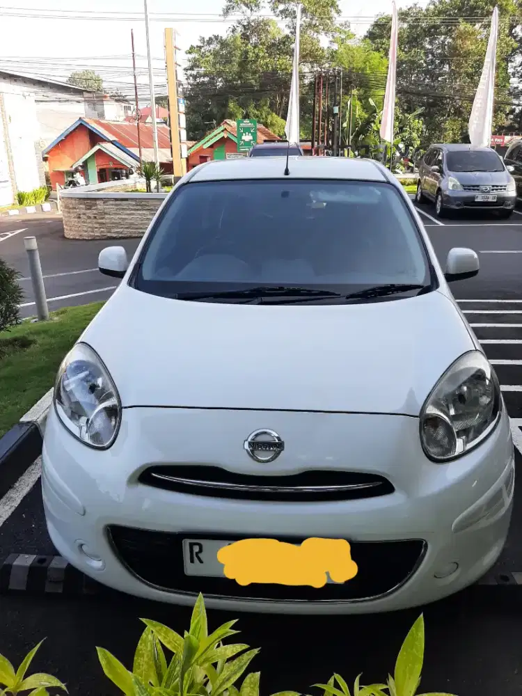 Nissan March Asli Plat R