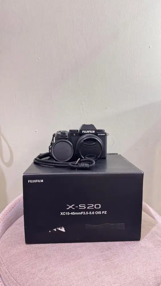 Preloved Kamera Fujifilm XS20 (body kit & Lensa Fujinon)