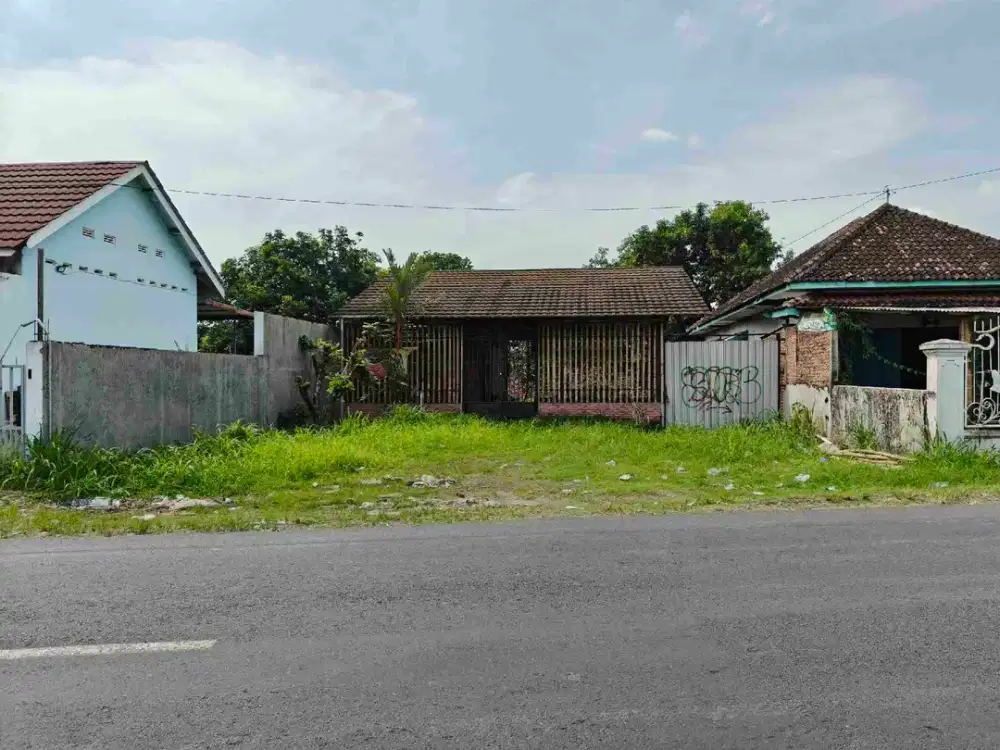 Tanah Tepi Jln Raya Strategis Dekat Bandara Adi Sumarmo